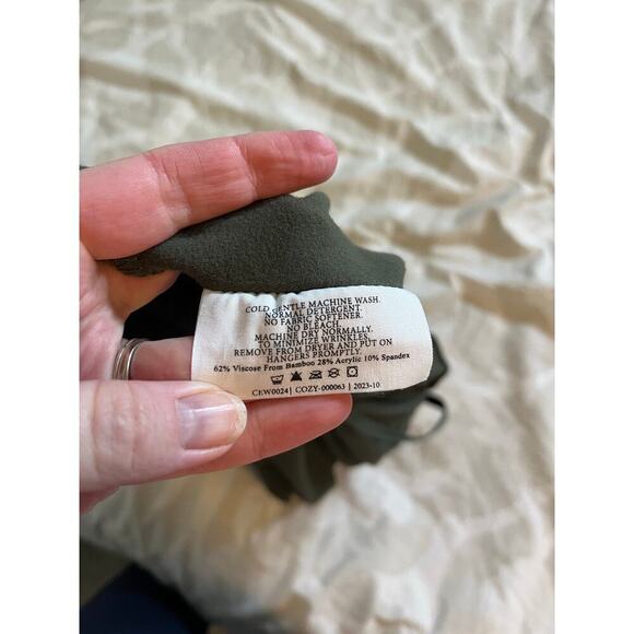 Women's Brushed Bamboo
Patch Pocket Midi Skirt green xs - Picture 8 of 13